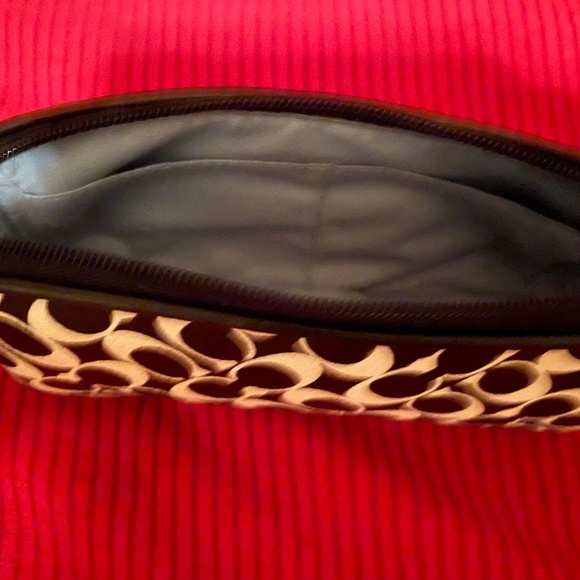 Coach makeup bag - Picture 3 of 4